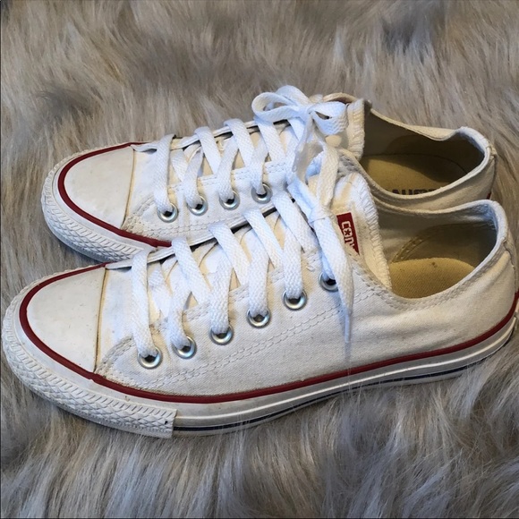 ‼️SOLD‼️ Women’s size 7 white low top Converse - Picture 1 of 5